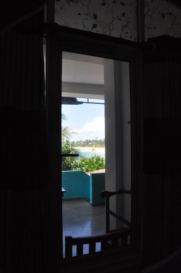 The Ocean Bed & Breakfast Unawatuna Exterior photo