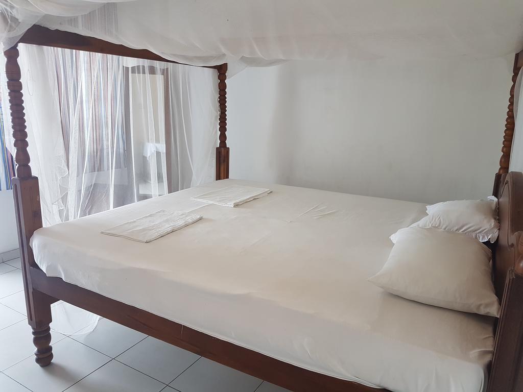 The Ocean Bed & Breakfast Unawatuna Exterior photo