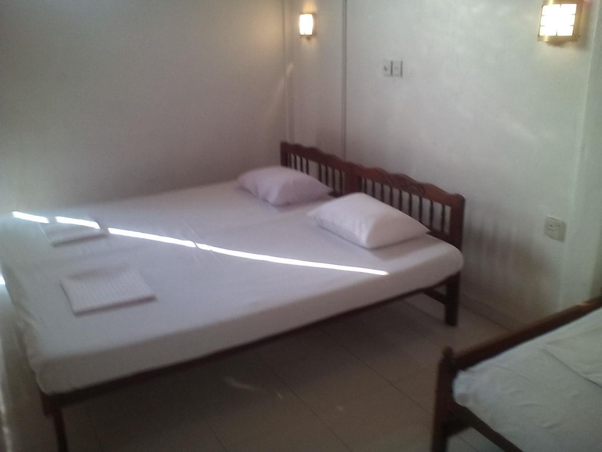 The Ocean Bed & Breakfast Unawatuna Exterior photo