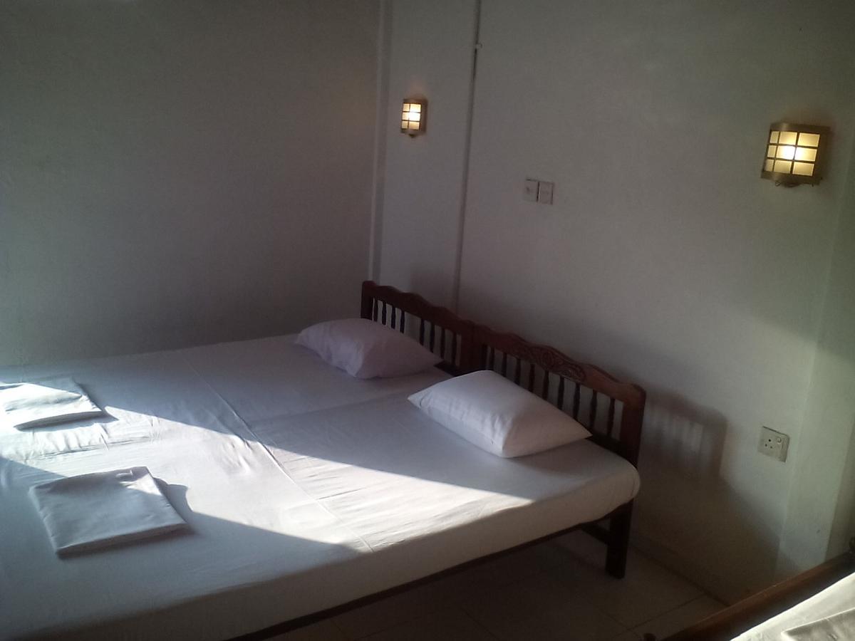 The Ocean Bed & Breakfast Unawatuna Exterior photo