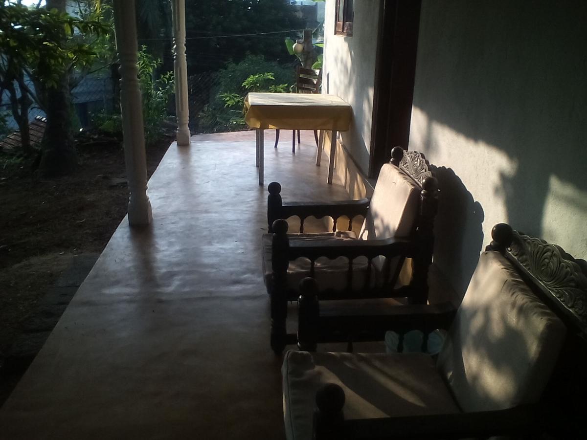The Ocean Bed & Breakfast Unawatuna Exterior photo